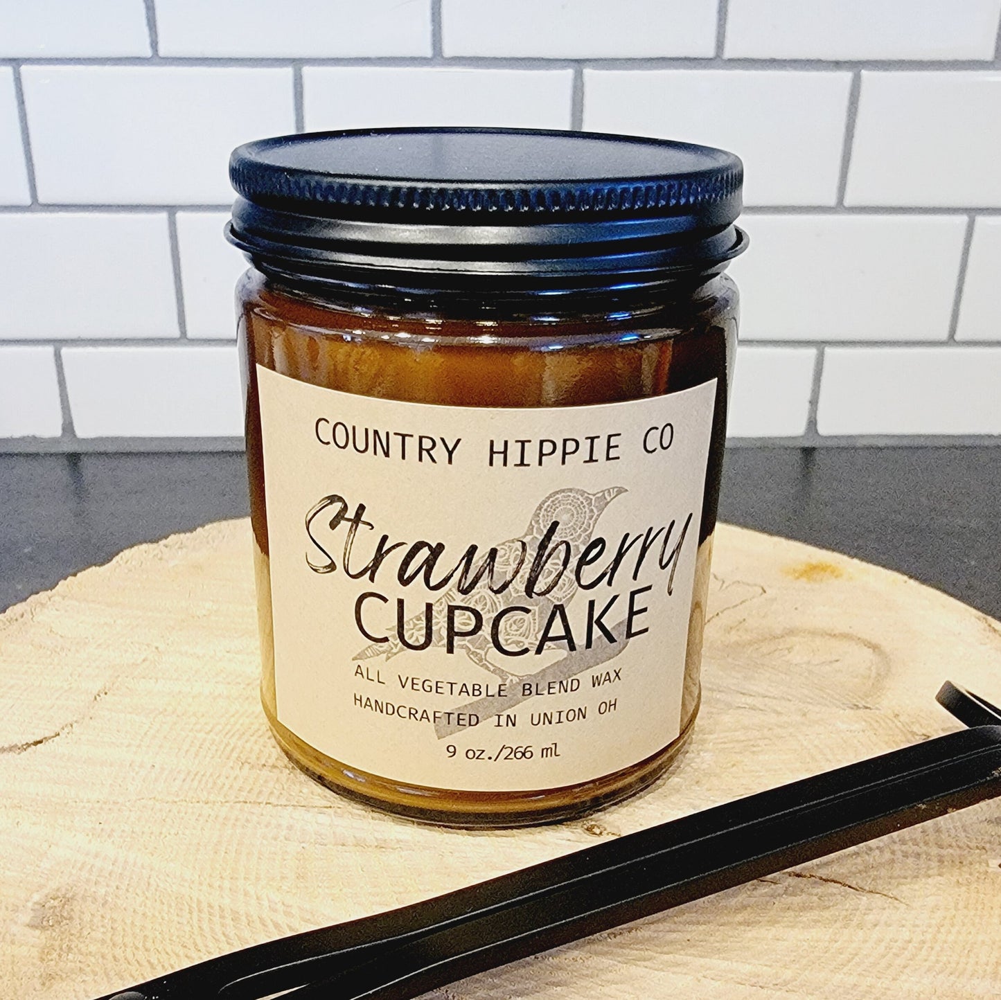 9 oz. STRAWBERRY CUPCAKE Apothecary-Inspired Candle